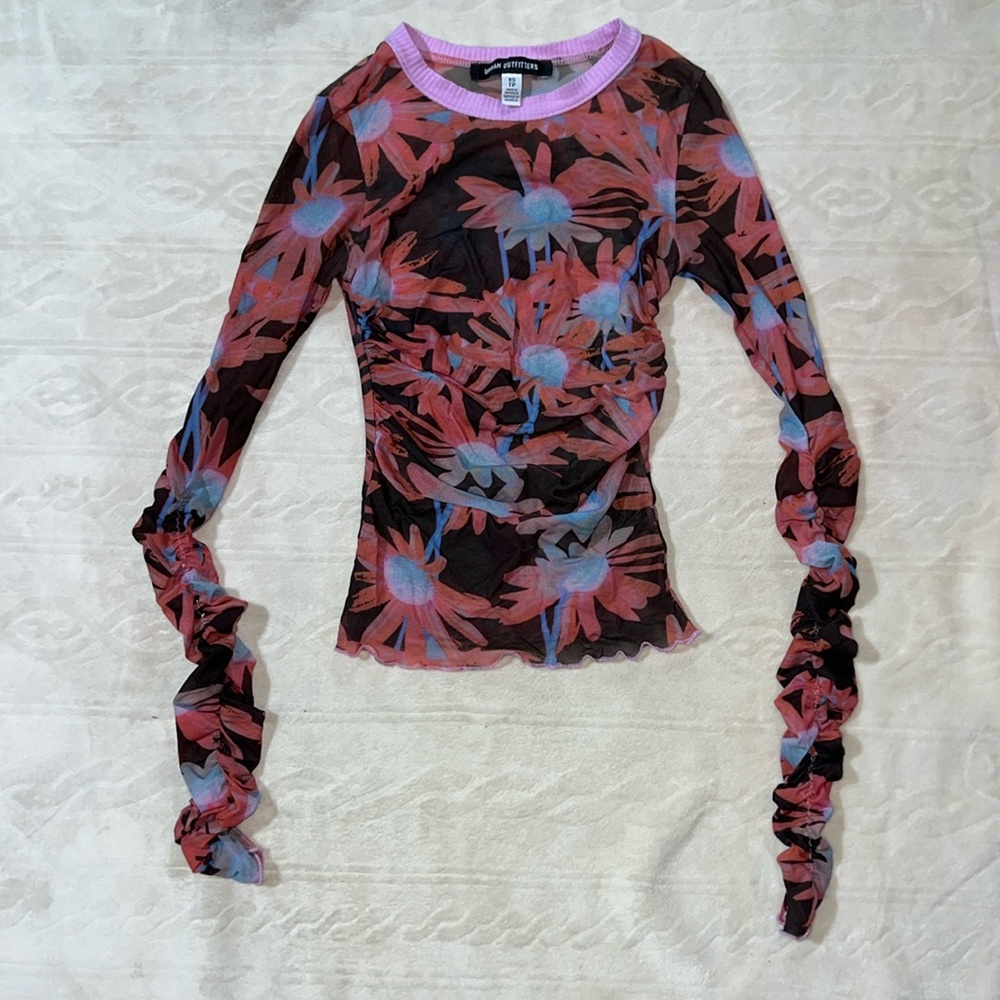 Urban outfitters mesh long sleeve floral top‎